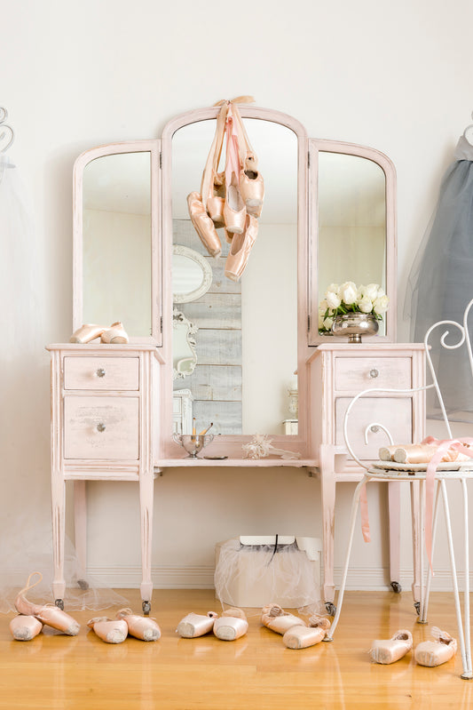 How to Create a Custom Colour Milk Paint
