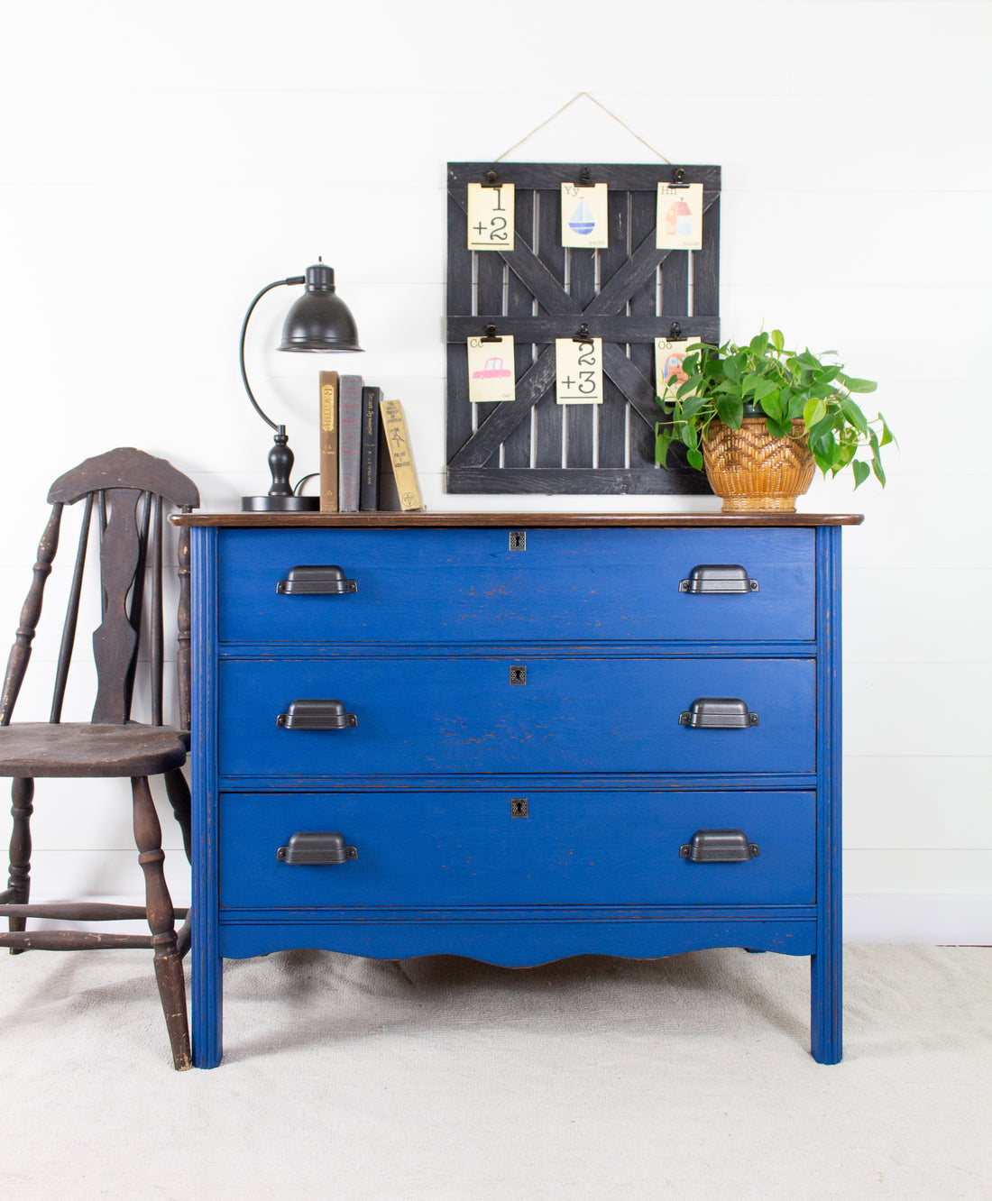 Reviving a Small Dresser: Homestead House Ocean Blue and Hemp Oil Magic
